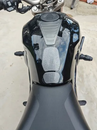 Zontes G1 X Negra - solo 9.000 km