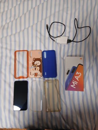 Xiaomi Mi A3 + 3 Fundas + Cargador