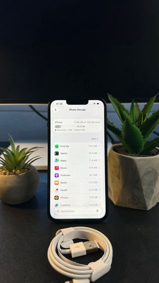 iPhone 13 128GB • 100% Batería • Impoluto • Verde