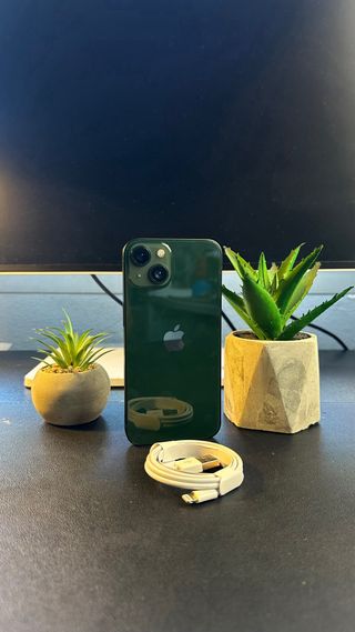 iPhone 13 128GB • 100% Batería • Impoluto • Verde