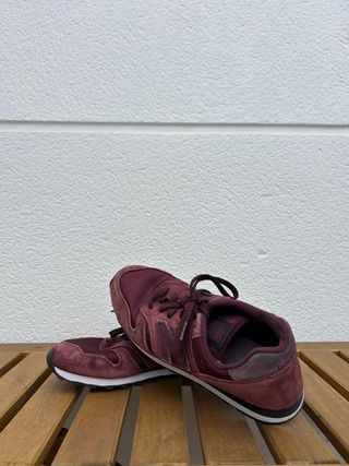 Zapatillas New Balance 373 granates T40