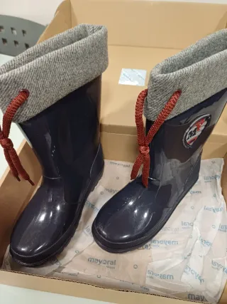 Botas de agua Mayoral niño. Talla 33