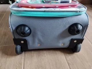 Maleta pequeña diseño de donas