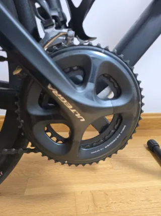 Bicicleta de carretera CUBE Attain SL