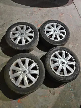 Llantas Renault 16"