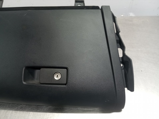 GUANTERA VOLVO XC60 D5244T