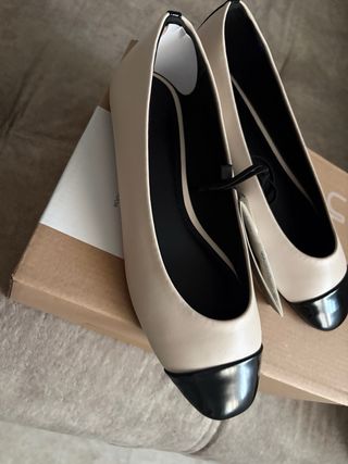 Bailarinas Parfois Beige y Negro Talla 37