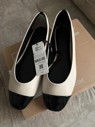 Bailarinas Parfois Beige y Negro Talla 37