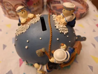 Hucha infantil de ballena y marineros + caja