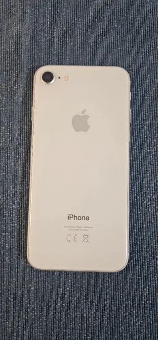 iPhone 8 64GB Argento