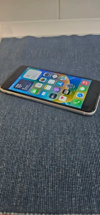 iPhone 8 64GB Argento