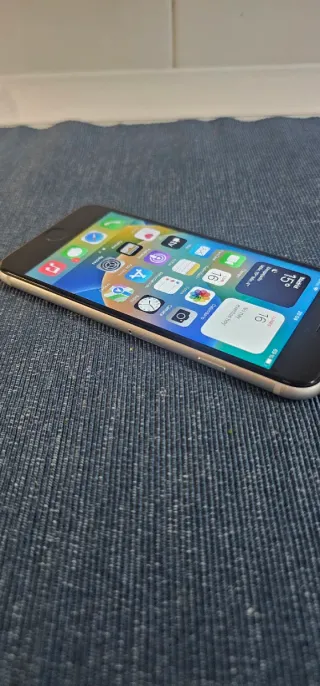 iPhone 8 64GB Argento