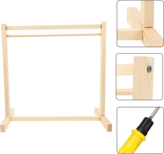 Perchero de Madera para Ropa de Muñecas