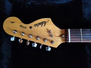 Guitarra Admira Modelo S-203 (1985)