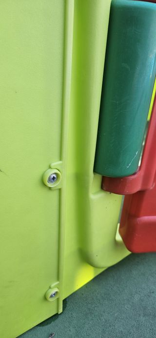 Casita de jardín infantil verde