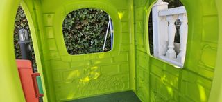 Casita de jardín infantil verde