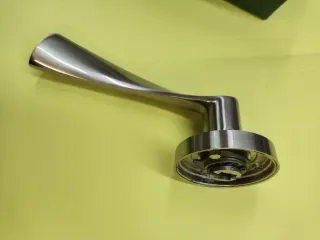 Manivela de puerta MICEL