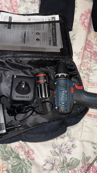 Atornillador Bosch Nuevo bateria de 12 v