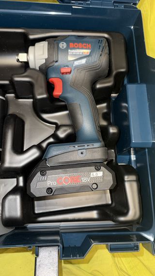 Atornillador Bosch Nuevo bateria de 12 v
