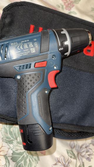 Atornillador Bosch Nuevo bateria de 12 v