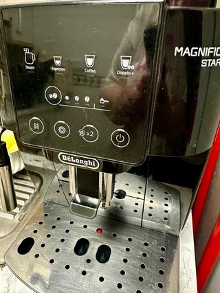 Cafetera Superautomática Delonghi Magnifica Start