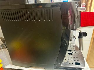 Cafetera Superautomática Delonghi Magnifica Start