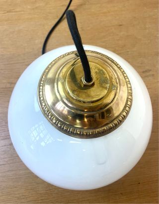 Lámpara de techo Modernista con tulipa de opalina