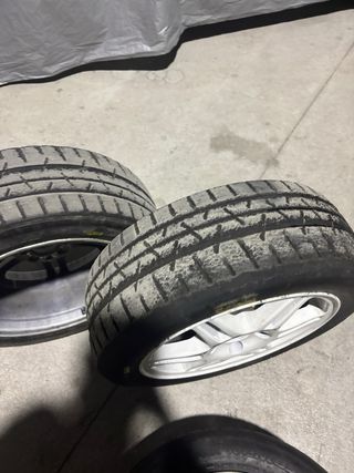 Neumáticos Hankook T33 Duras 15
