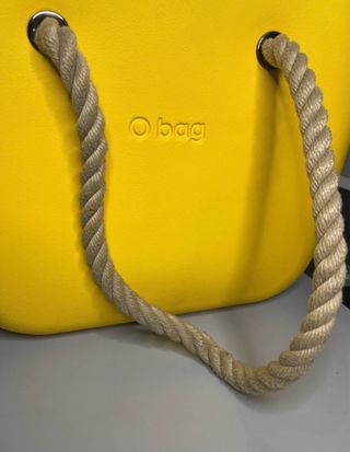 Borsa O bag gialla con manici in corda