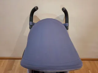 Silla de paseo ligera MACLAREN y su protector.