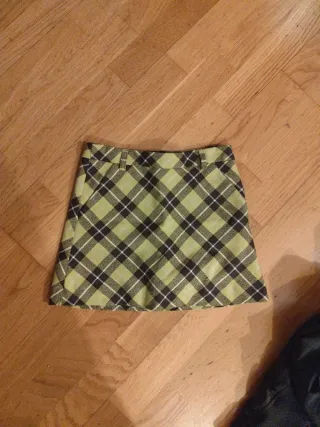 Falda niña con pantalón