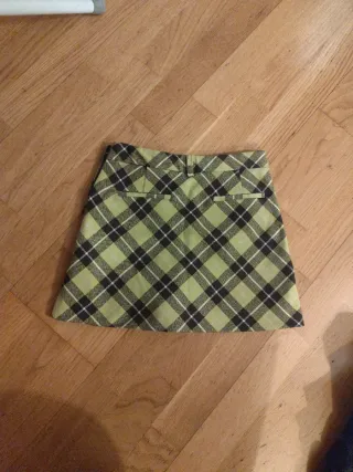 Falda niña con pantalón