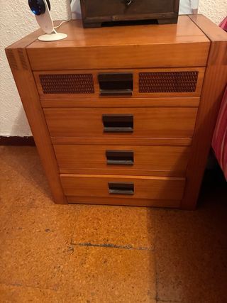 2 Mesitas de Noche Madera por mudanza.