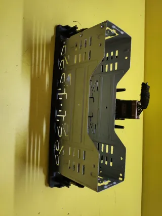 MARCO RADIO BOTON WARNING NISSAN TERRANO II