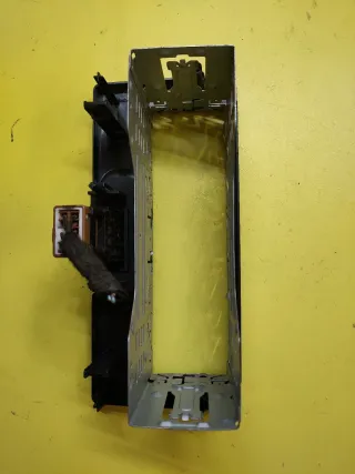 MARCO RADIO BOTON WARNING NISSAN TERRANO II