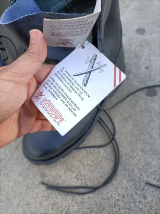 Botas de cuero negras