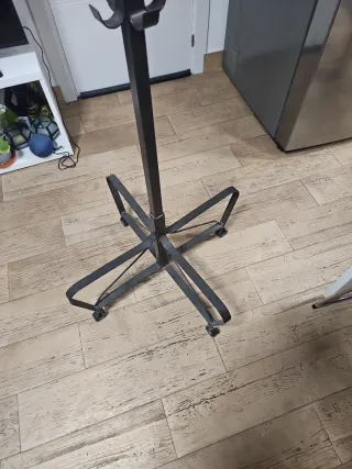 Perchero de forja negro