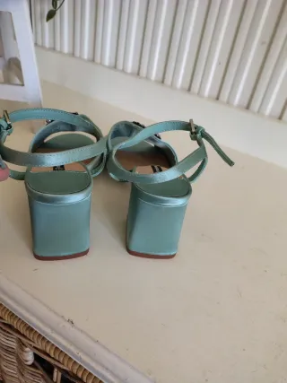 Sandalias Stradivarius Mint Satén Tacón Ancho