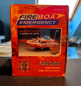 Barco de Bomberos RC Fireboat Emergency