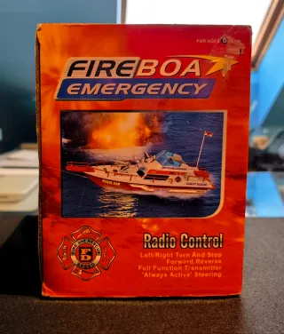 Barco de Bomberos RC Fireboat Emergency