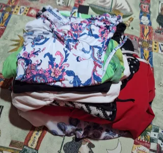 Set 13 capi abbigliamento donna