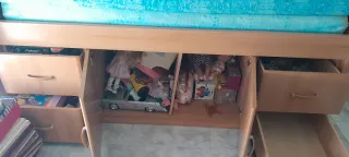 Cama de persona con almacenamiento