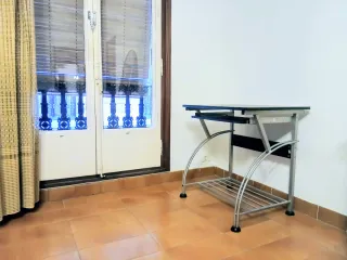 Mesa escritorio / ordenador / auxiliar negra