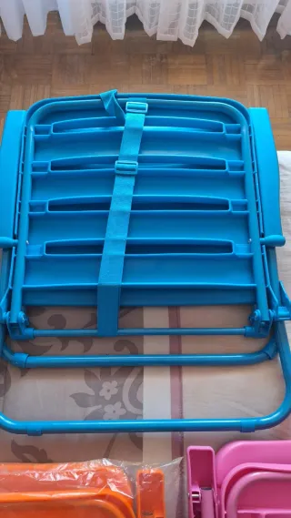 3 Sillas Plegables Plástico (Naranja, Azul, Rosa)