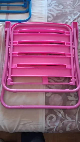 3 Sillas Plegables Plástico (Naranja, Azul, Rosa)