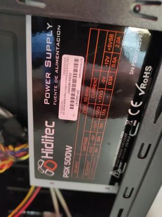 Caja PC Hiditec con Fuente de Alimentación