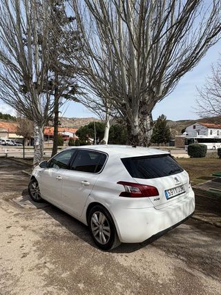 Peugeot 308 2017