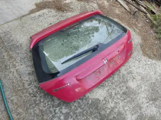 Portón Trasero + alerón