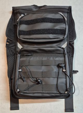 Chaleco hidratación, bolsa 2L, ajustable y ligero