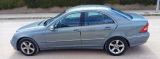Mercedes-Benz Clase C 2005